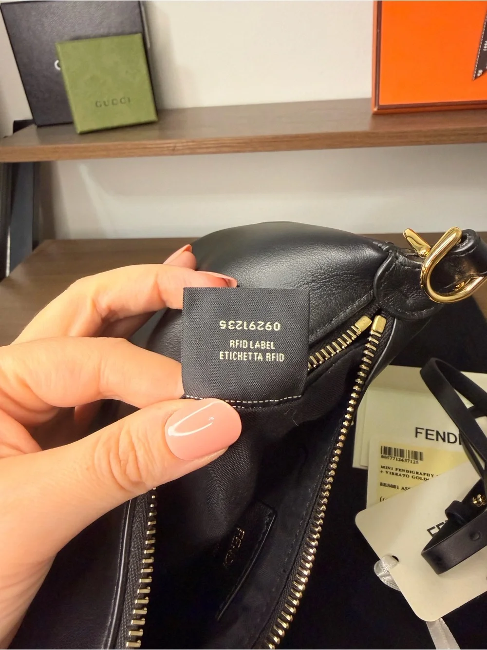 Authentic FENDI Fendigraphy Mini in Black - Brand New With Tags - Picture 10 of 15